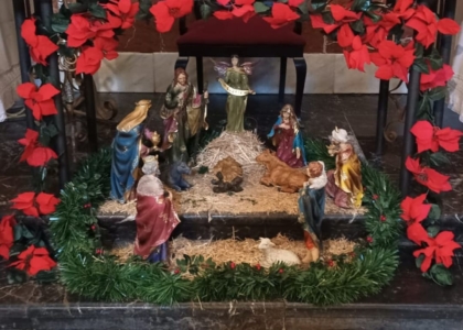 Priostía: Decoración de la capilla de nuestros sagrados titulares para la navidad